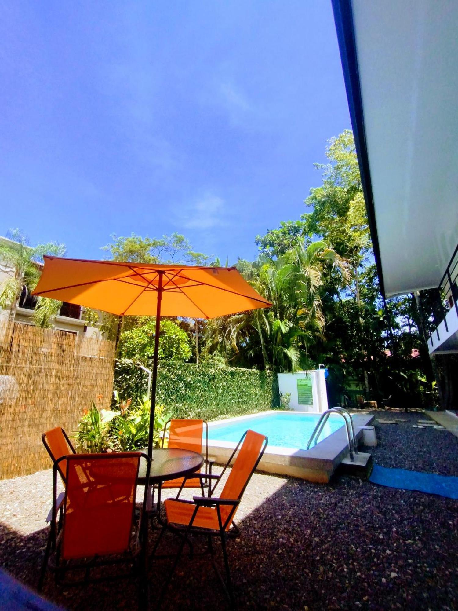 Casajungla Hostel Jaco Luaran gambar