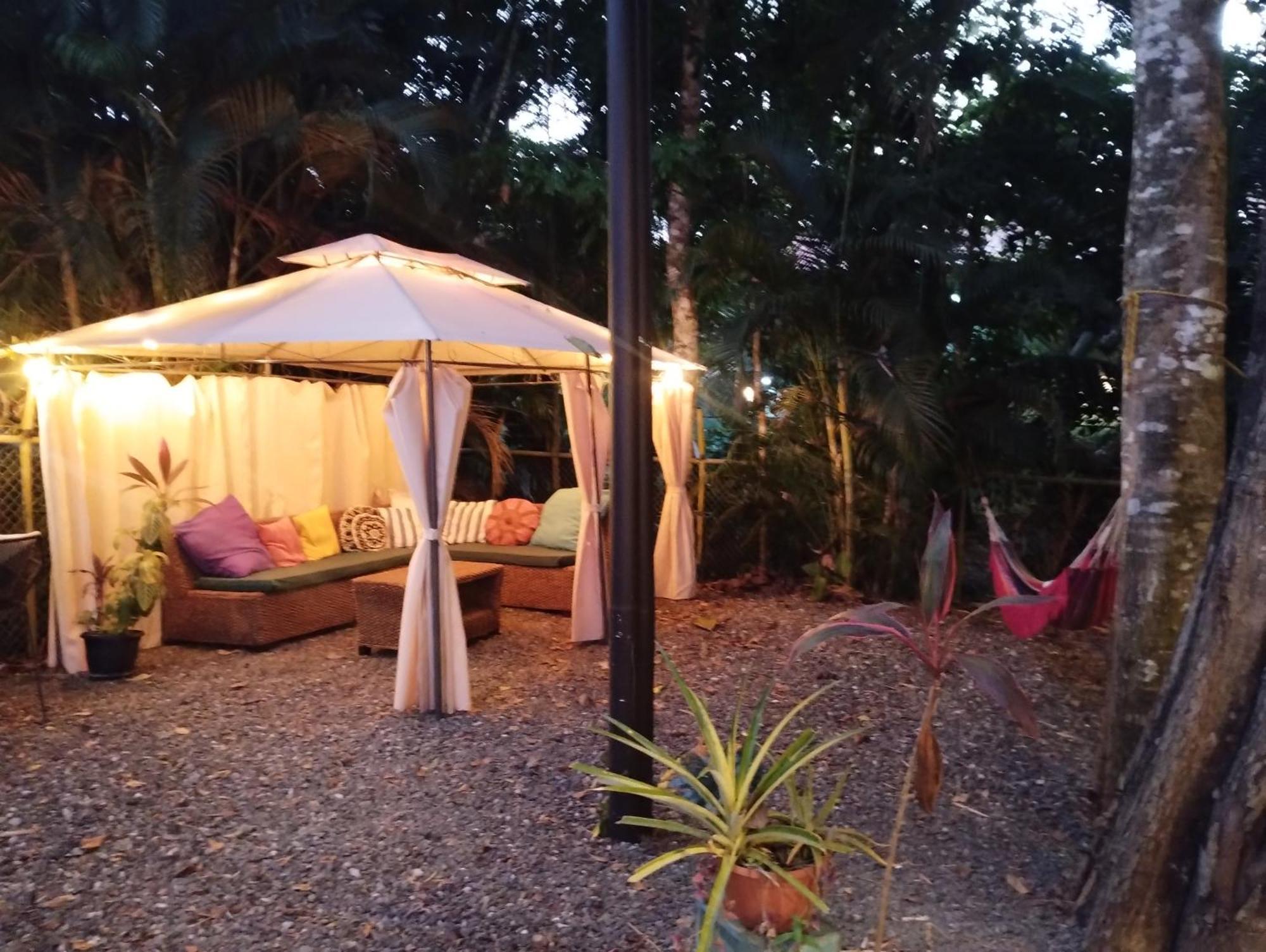 Casajungla Hostel Jaco Luaran gambar
